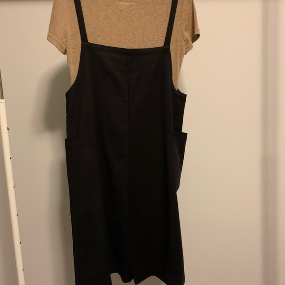 Two-piece - Picture 3 of 3